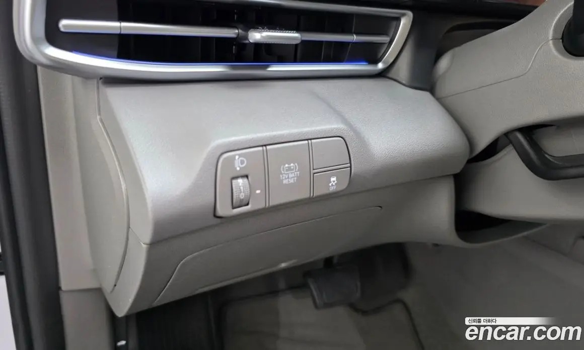 Hyundai Avante 2024 1.6 автомат (гидро), фото 23