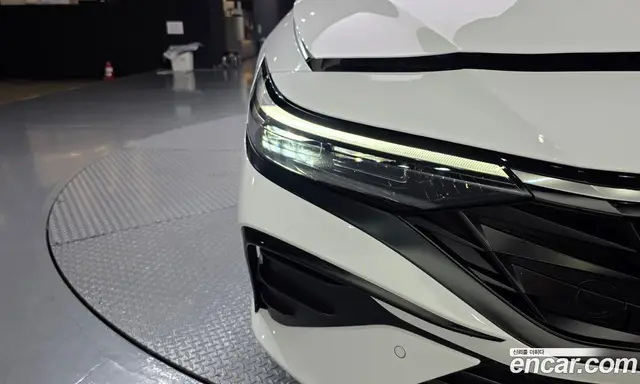 Hyundai Avante 2024 1.6 автомат (гидро), миниатюра 8