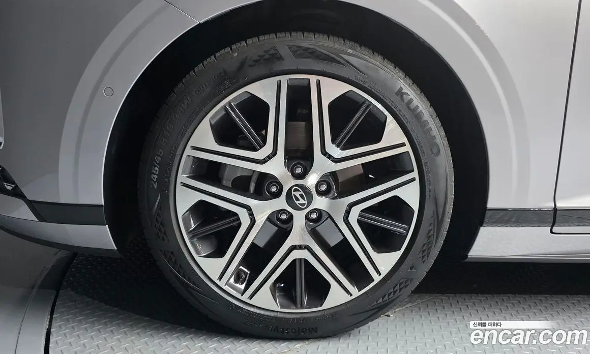 Hyundai Grandeur 2023 2.5 автомат (гидро), фото 5