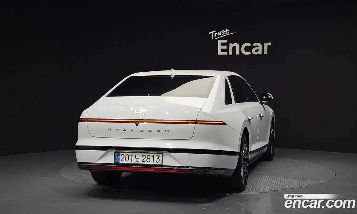 Hyundai Grandeur 2023 2.5 автомат (гидро), фото 4