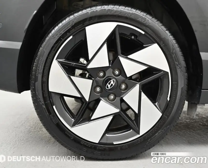 Hyundai Kona 2024 1.6 автомат (гидро), фото 5