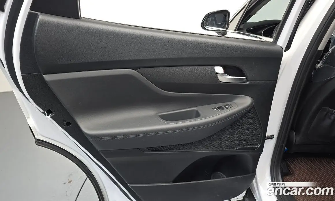 Hyundai Santa Fe 2018 2.0 автомат (гидро), фото 15