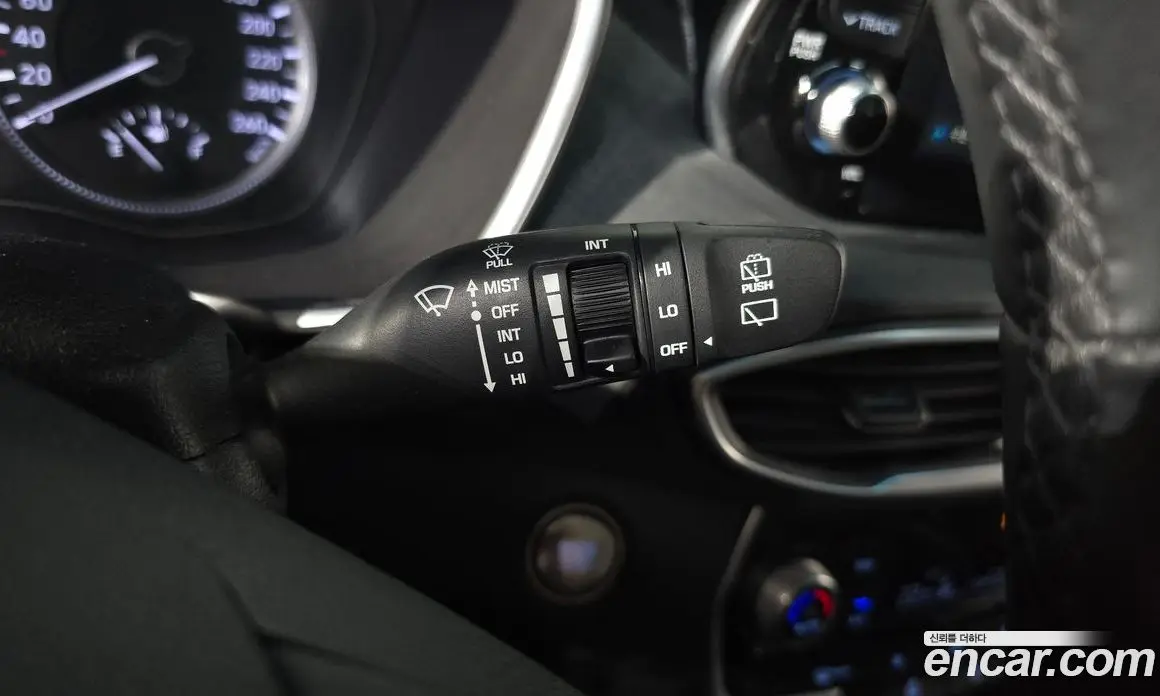 Hyundai Santa Fe 2018 2.0 автомат (гидро), фото 26