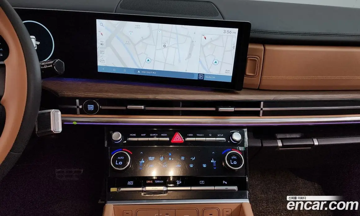 Hyundai Santa Fe 2024 1.6 автомат (гидро), фото 18