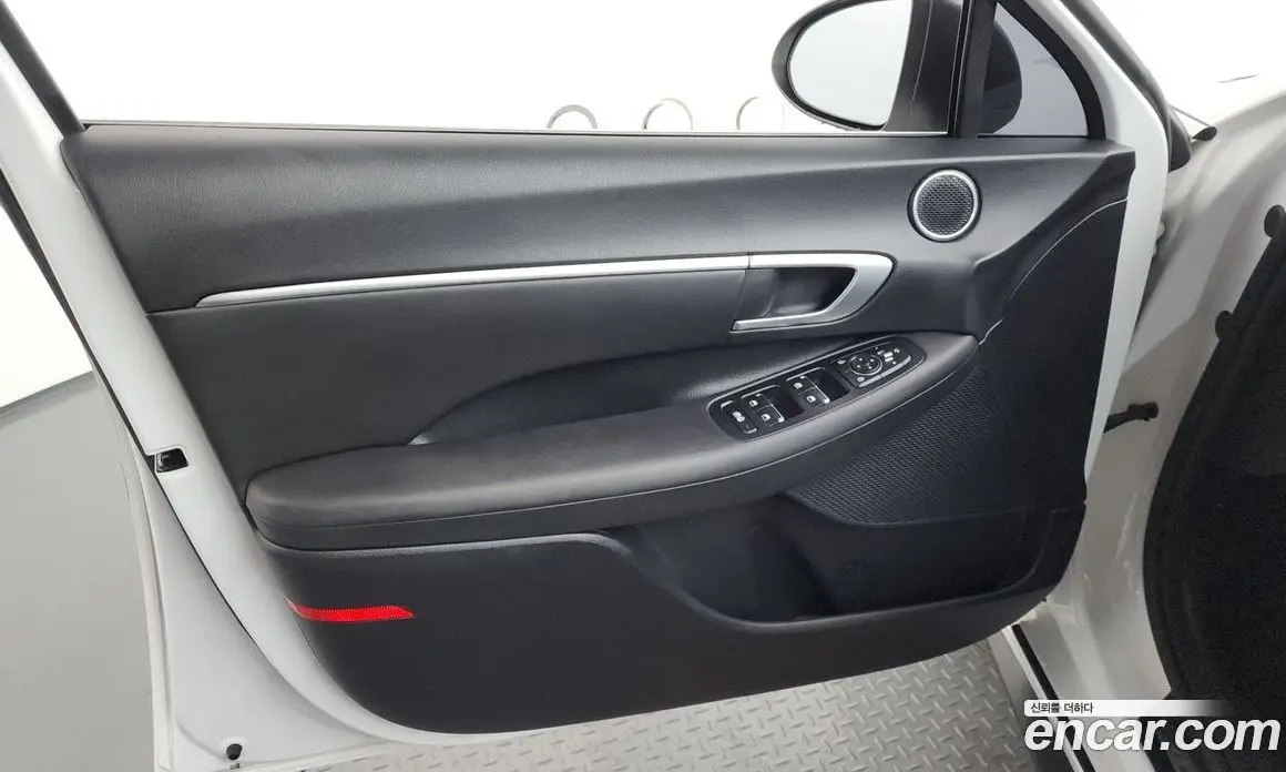 Hyundai Sonata 2021 2.0 автомат (гидро), фото 14