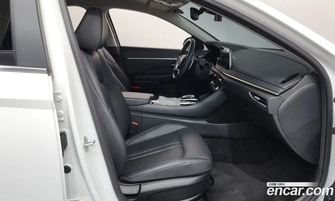 Hyundai Sonata 2021 2.0 автомат (гидро), фото 16