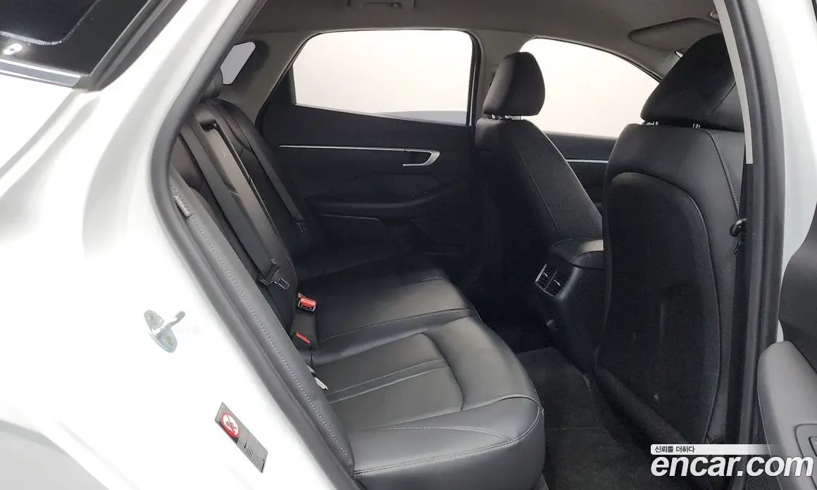 Hyundai Sonata 2021 2.0 автомат (гидро), фото 18