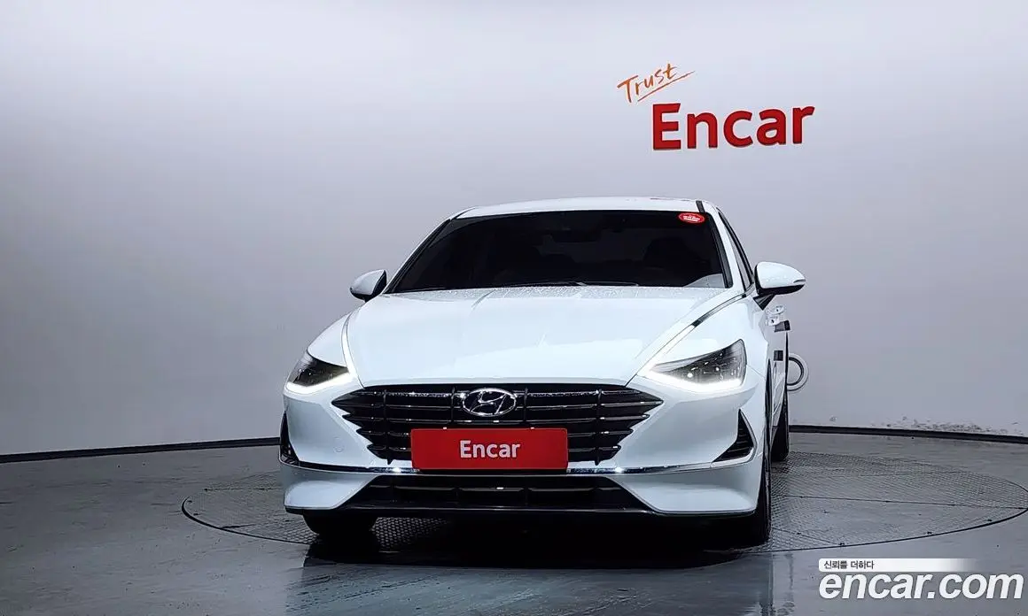 Hyundai Sonata 2021 2.0 автомат (гидро), фото 3
