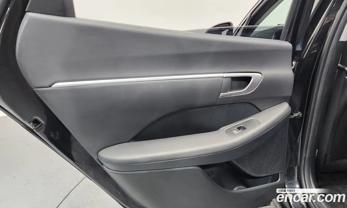 Hyundai Sonata 2022 2.0 автомат (гидро), фото 15