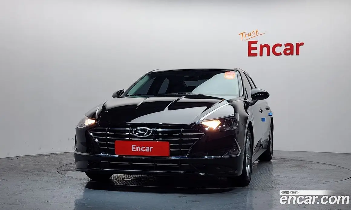 Hyundai Sonata 2022 2.0 автомат (гидро), фото 3