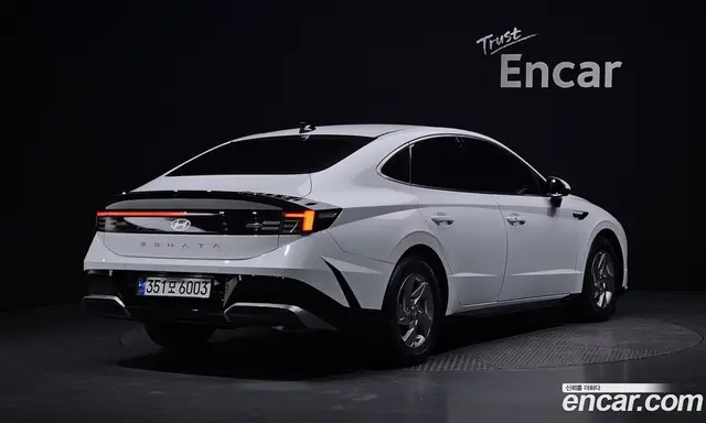 Hyundai Sonata 2023 2.0 автомат (гидро), миниатюра 2