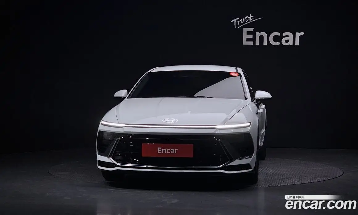 Hyundai Sonata 2023 2.0 автомат (гидро), фото 3