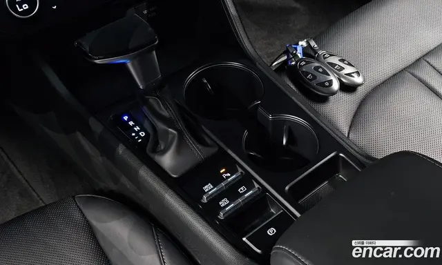 Hyundai Sonata 2023 2.0 автомат (гидро), миниатюра 9