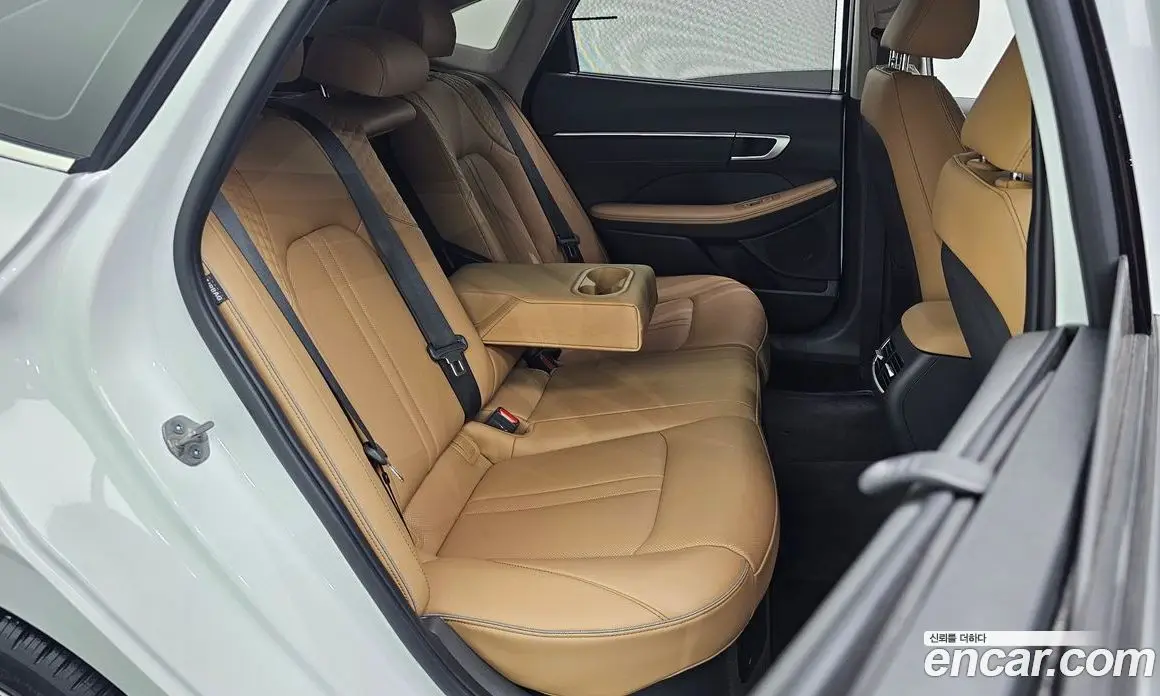 Hyundai Sonata 2024 2.0 автомат (гидро), фото 11