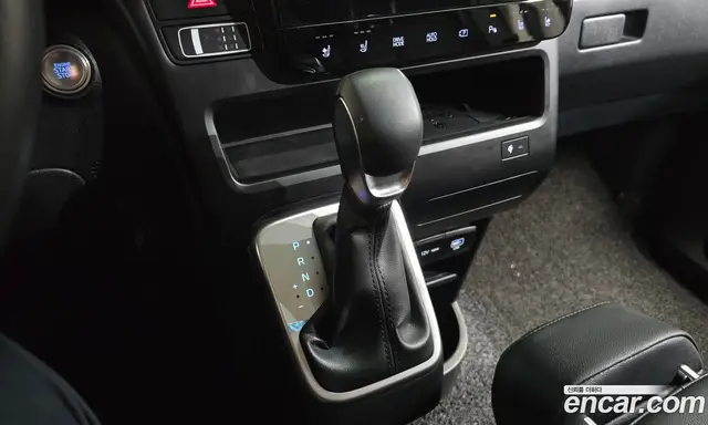 Hyundai Staria 2024 1.6 автомат (гидро), миниатюра 12