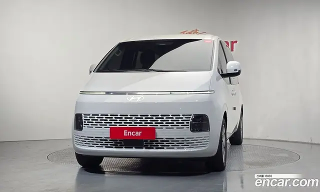 Hyundai Staria 2024 1.6 автомат (гидро), миниатюра 3