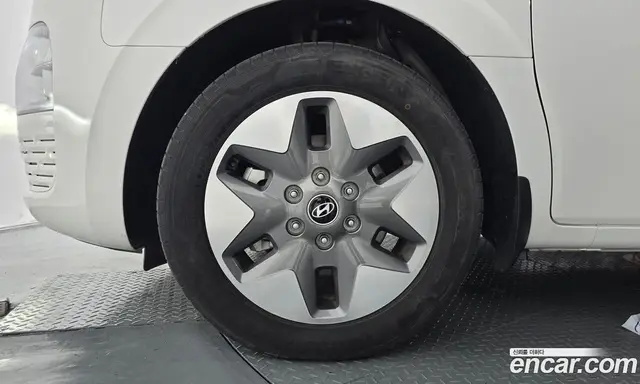 Hyundai Staria 2024 1.6 автомат (гидро), миниатюра 5