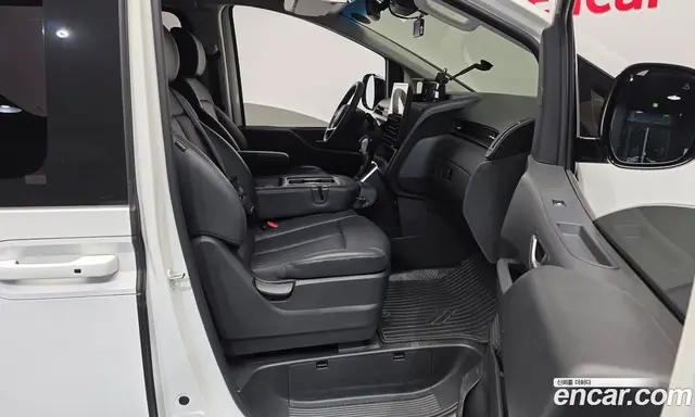 Hyundai Staria 2024 2.2 автомат (гидро), миниатюра 11