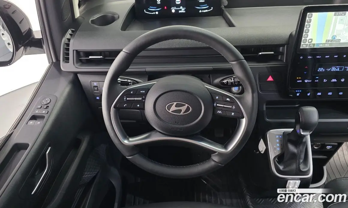Hyundai Staria 2024 2.2 автомат (гидро), фото 13
