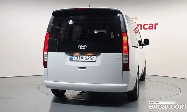 Hyundai Staria 2024 2.2 автомат (гидро), миниатюра 4