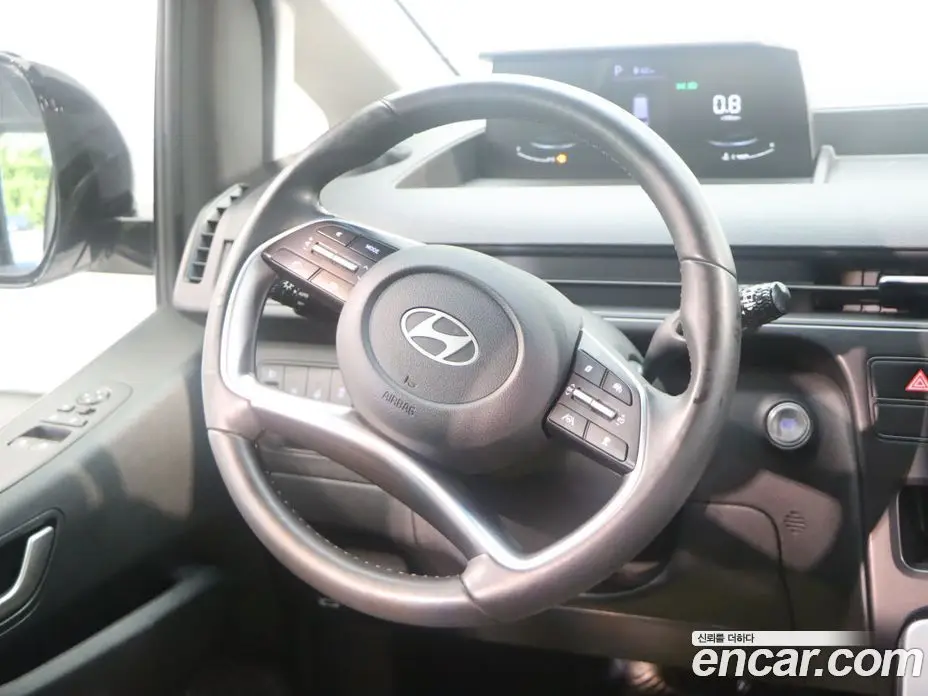 Hyundai Staria 2024 2.2 автомат (гидро), фото 12