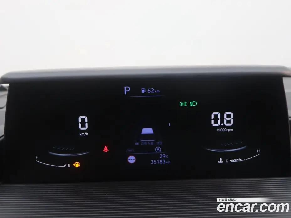 Hyundai Staria 2024 2.2 автомат (гидро), фото 15