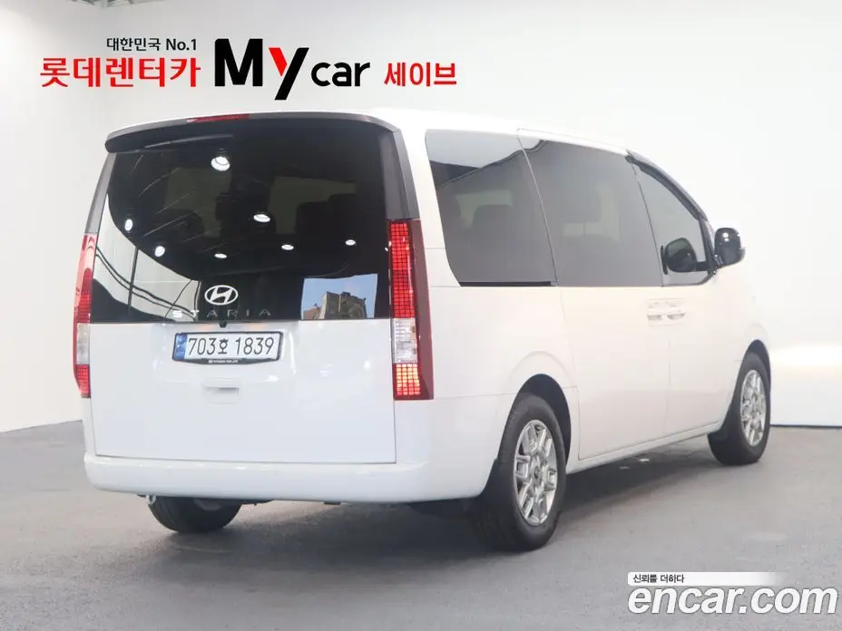 Hyundai Staria 2024 2.2 автомат (гидро), фото 6