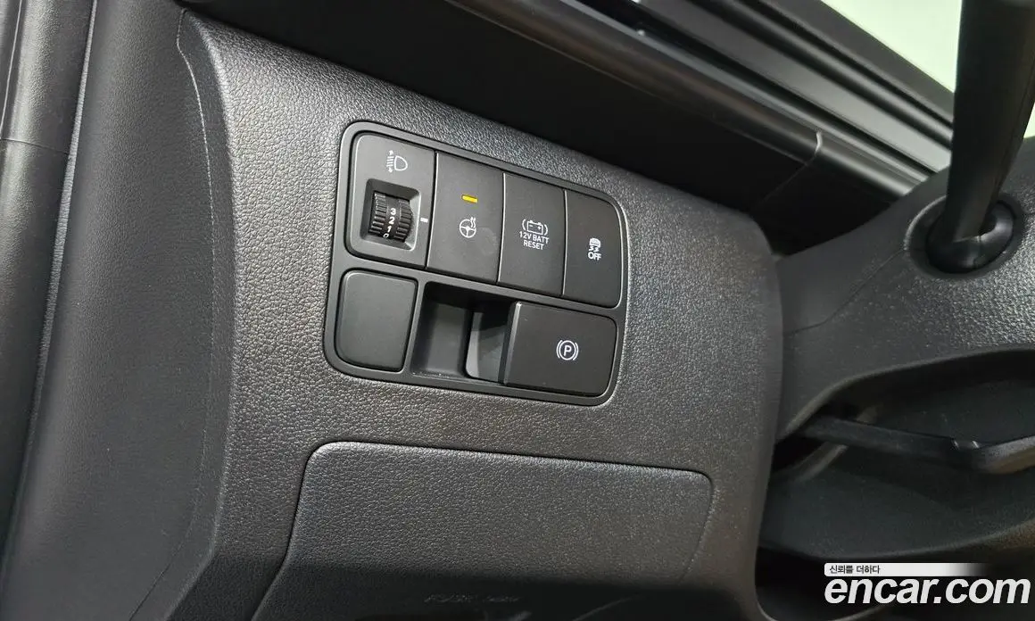 Hyundai Staria 2025 1.6 автомат (гидро), фото 23