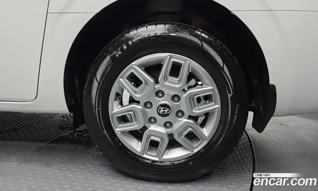 Hyundai Staria 2025 1.6 автомат (гидро), миниатюра 6