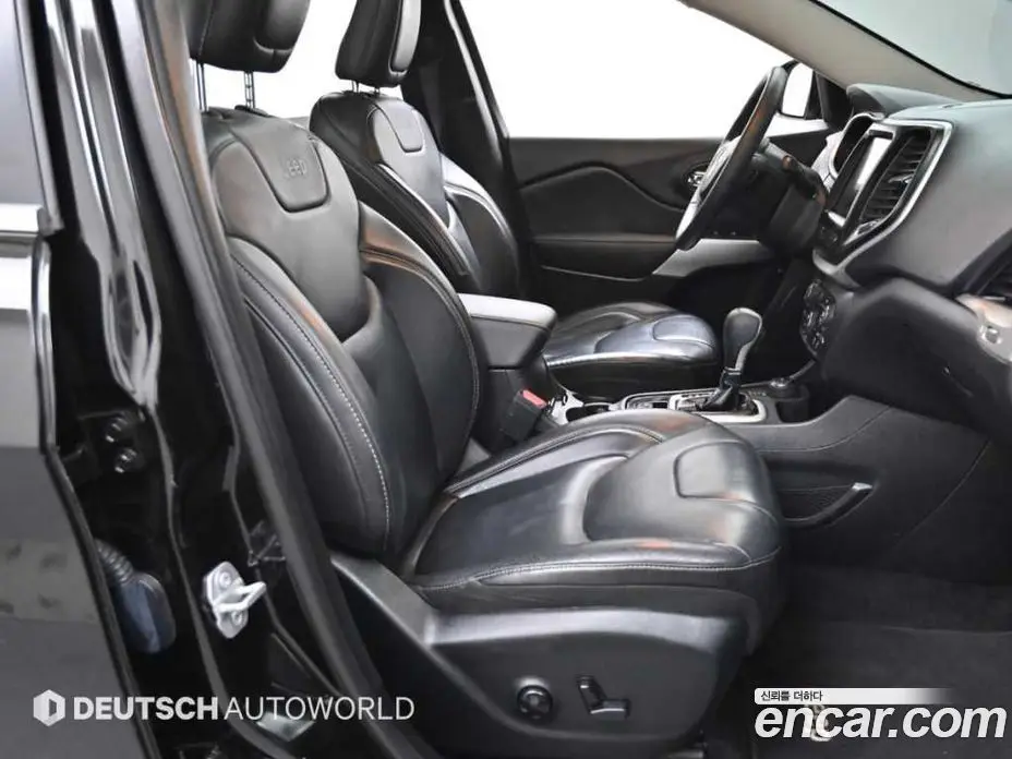 Jeep Cherokee 2017 2.4 автомат (гидро), фото 10