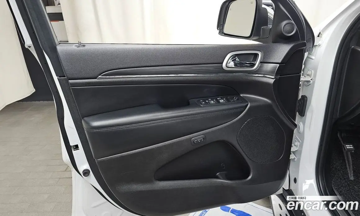 Jeep Cherokee 2019 3.6 автомат (гидро), фото 13