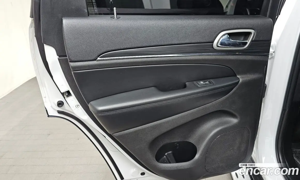 Jeep Cherokee 2019 3.6 автомат (гидро), фото 14