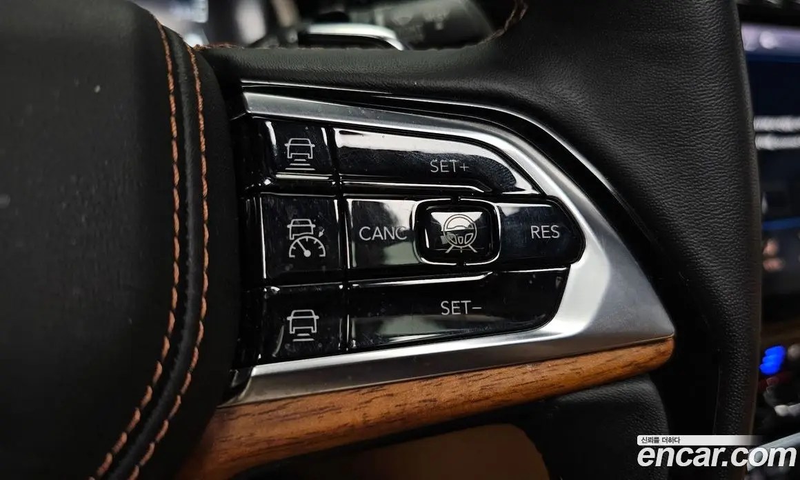 Jeep Cherokee 2023 3.6 автомат (гидро), фото 33