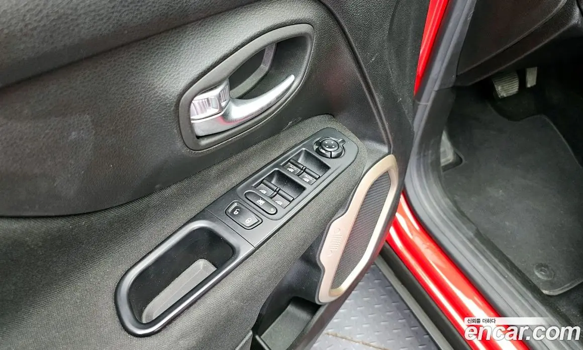 Jeep Renegade 2016 2.4 автомат (гидро), фото 16