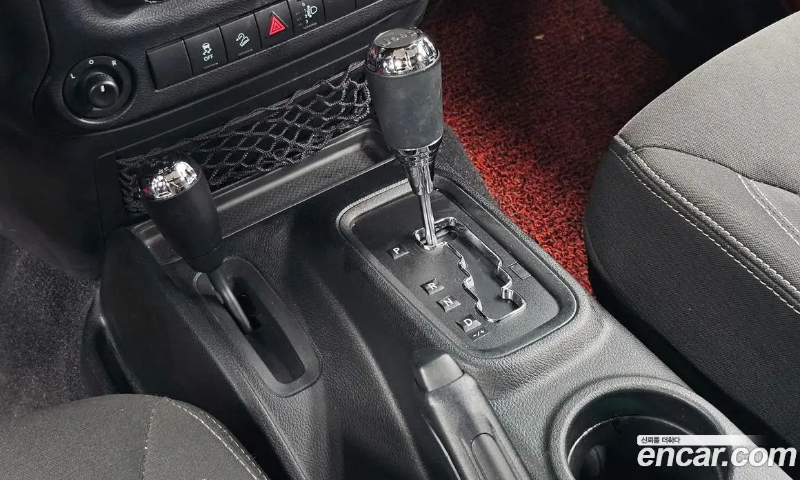 Jeep Wrangler 2017 3.6 автомат (гидро), фото 12
