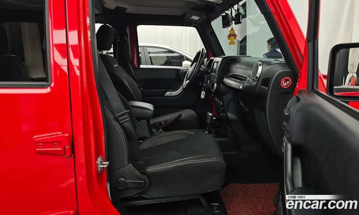 Jeep Wrangler 2017 3.6 автомат (гидро), фото 17
