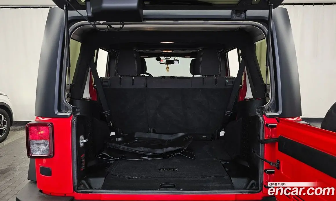 Jeep Wrangler 2017 3.6 автомат (гидро), фото 26
