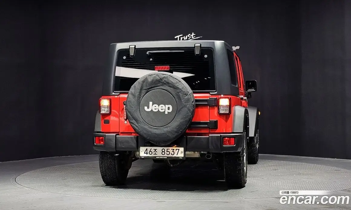 Jeep Wrangler 2017 3.6 автомат (гидро), фото 4