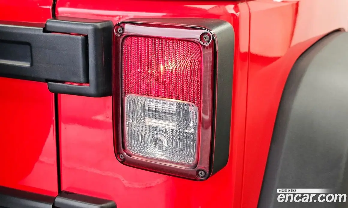 Jeep Wrangler 2017 3.6 автомат (гидро), фото 9