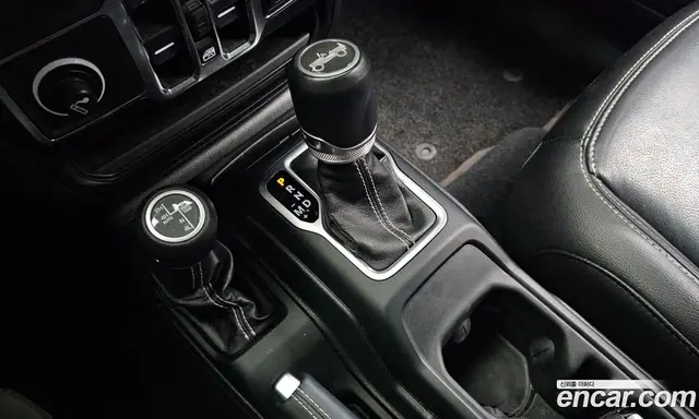 Jeep Wrangler 2019 2.0 автомат (гидро), миниатюра 12