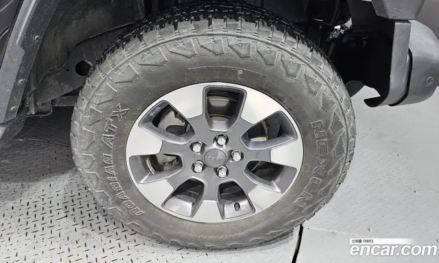 Jeep Wrangler 2019 2.0 автомат (гидро), миниатюра 7