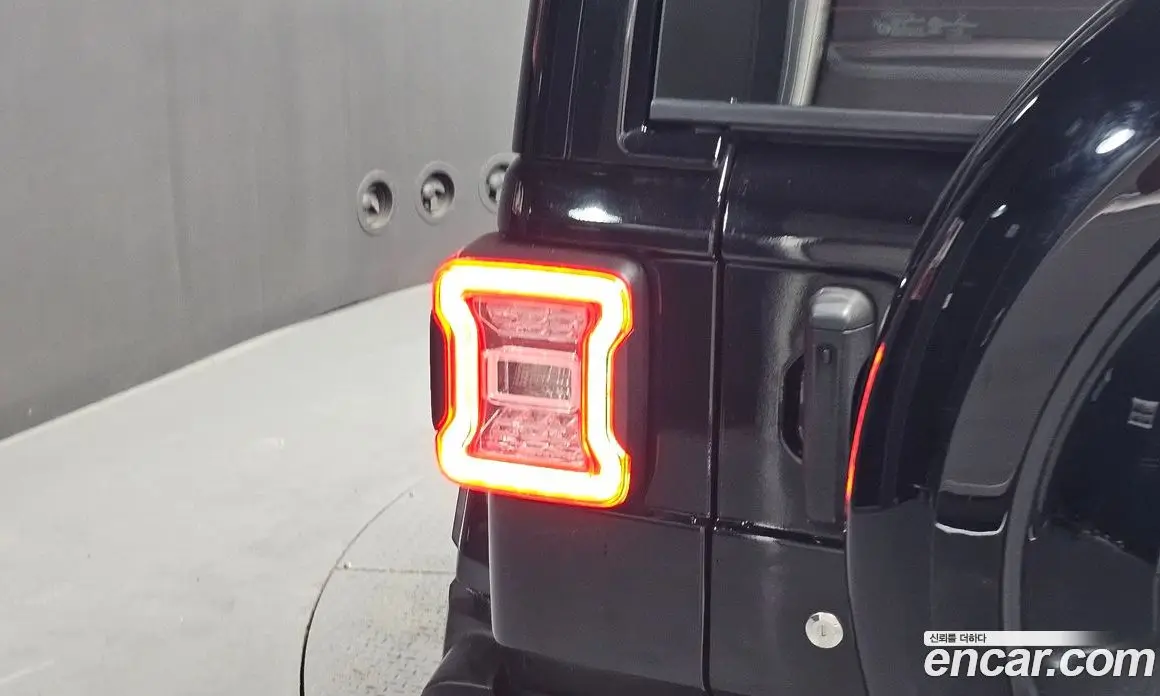 Jeep Wrangler 2019 2.0 автомат (гидро), фото 9