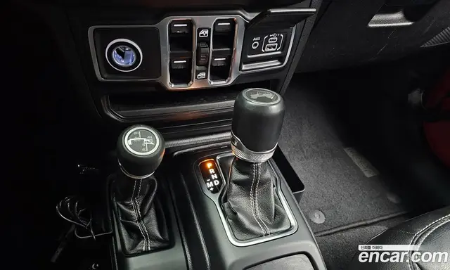 Jeep Wrangler 2021 2.0 автомат (гидро), миниатюра 11
