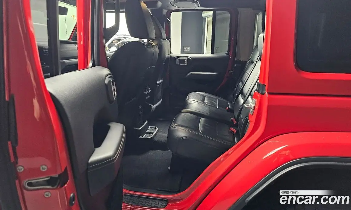 Jeep Wrangler 2021 2.0 автомат (гидро), фото 15