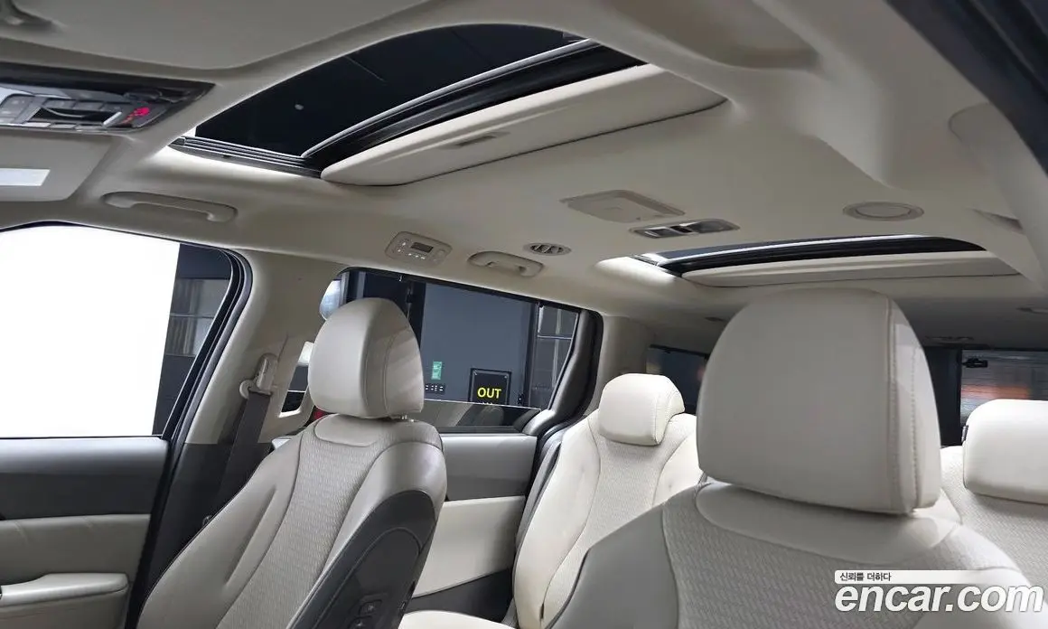 Kia Carnival 2022 3.5 автомат (гидро), фото 17