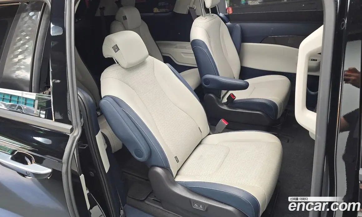 Kia Carnival 2024 1.6 автомат (гидро), фото 16