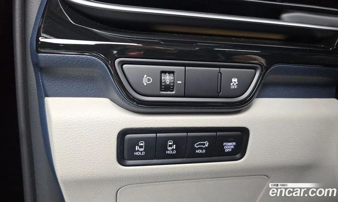Kia Carnival 2024 1.6 автомат (гидро), фото 23