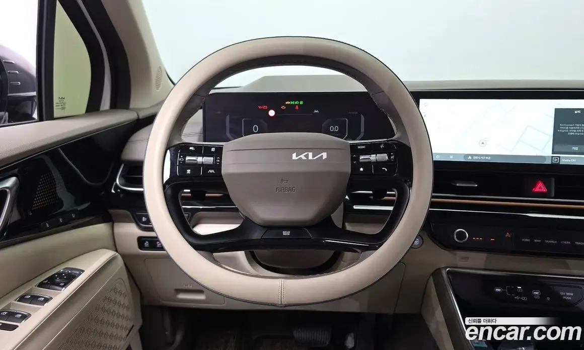 Kia Carnival 2025 1.6 автомат (гидро), фото 13