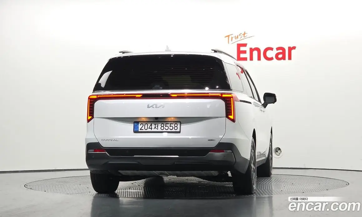 Kia Carnival 2025 1.6 автомат (гидро), фото 4