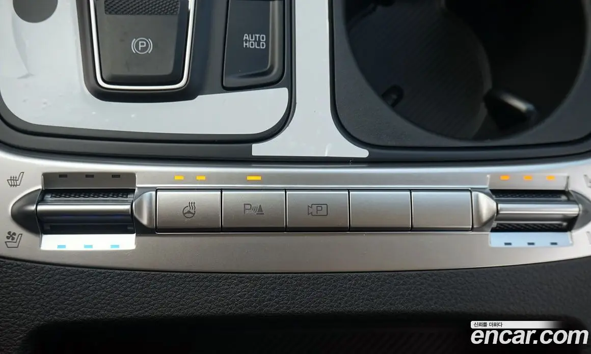 Kia Carnival 2026 1.6 автомат (гидро), фото 17